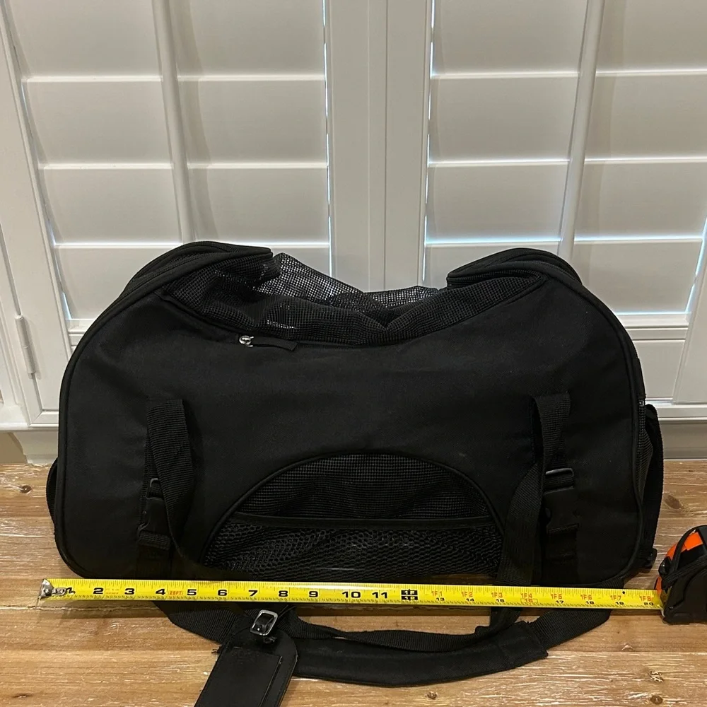 PETTOM Soft-Sided Pet Carrier